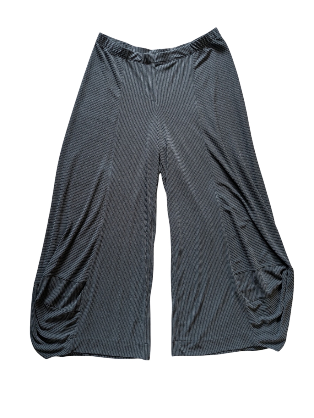 Alembika Women's Wide-Leg Ribbed Palazzo Pants in Charcoal - Picture 9 of 17